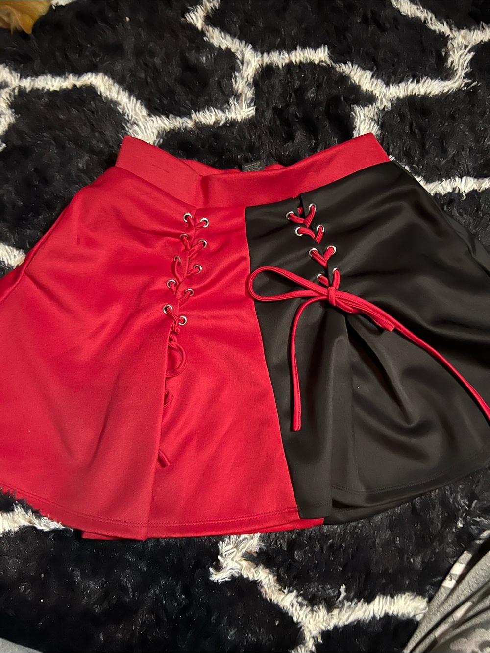 Hot Topic Red & Black Lace-Up Two-Tone Skater Skirt